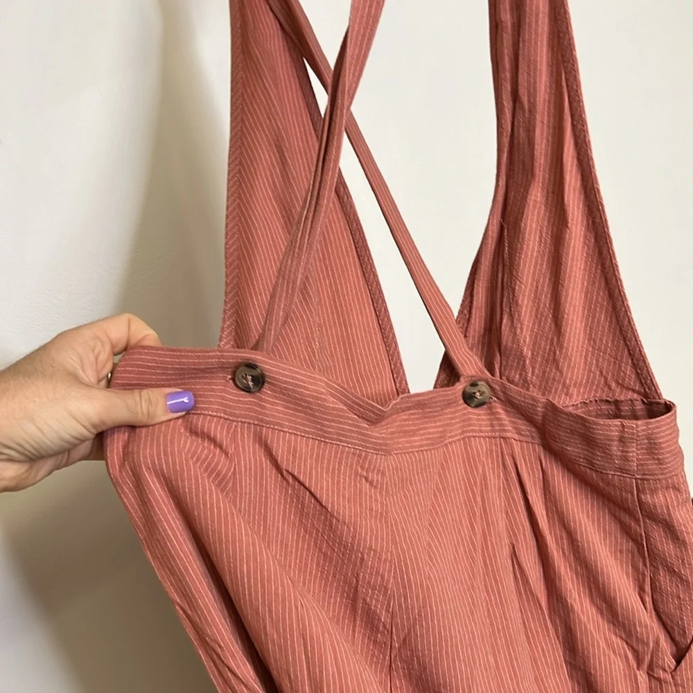 NWT One Clothing Salmon Colored‎ Criss Cross Back Cropped Jumpsuit- M - Picture 5 of 7